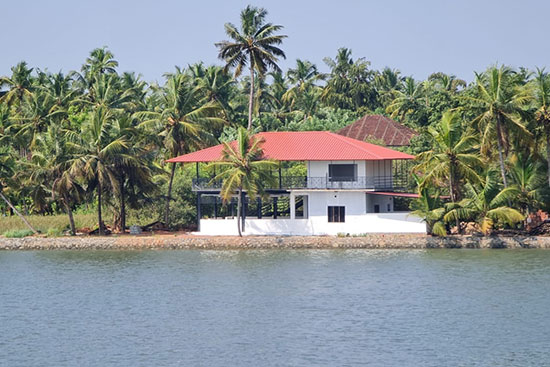 Ezhilam Tourism